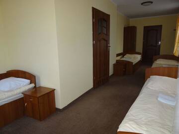 Фото номера Четырехместный номер Хостелы Hostel Miłosz г. Grabowiec 9