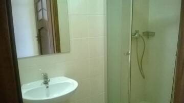 Фото номера Четырехместный номер Хостелы Hostel Miłosz г. Grabowiec 4