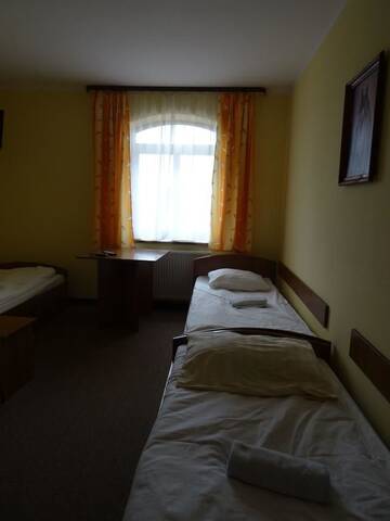 Фото номера Трехместный номер Хостелы Hostel Miłosz г. Grabowiec 6